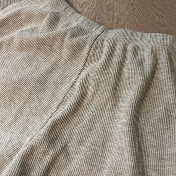 Lovers + Friends Mia Lounge Short - Picture 7 of 8